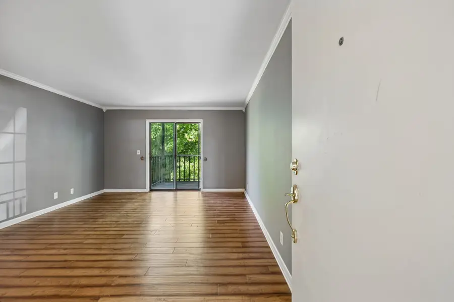 555 N Dupont Ave #D92, Madison, TN 37115 - #3