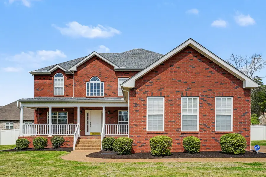 107 Seven Springs Dr, Mount Juliet, TN 37122 - #2