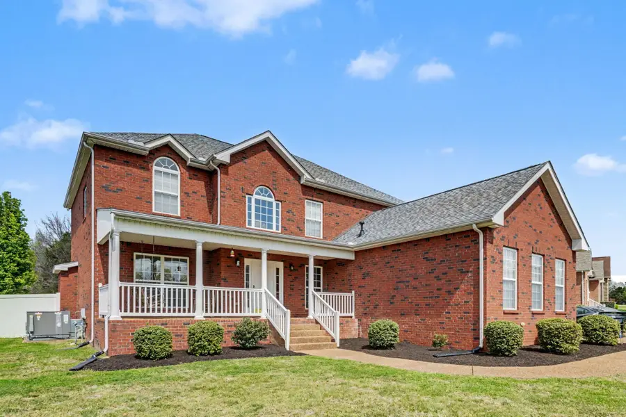 107 Seven Springs Dr, Mount Juliet, TN 37122 - #3