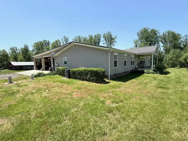 2364 Geedsville Rd, Bradyville, TN 37026