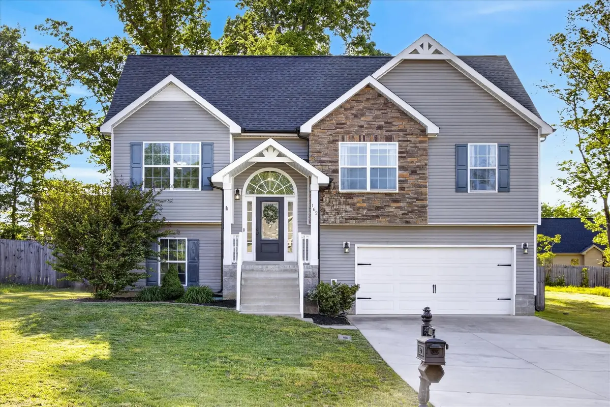 162 Sycamore Hill Dr, Clarksville, TN 37042 - #1