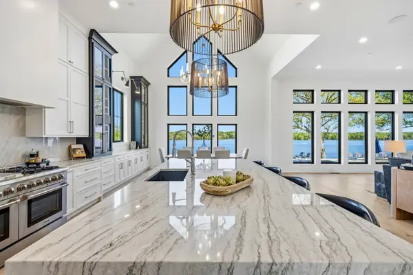 107 Bluegrass Pt, Hendersonville, TN 37075