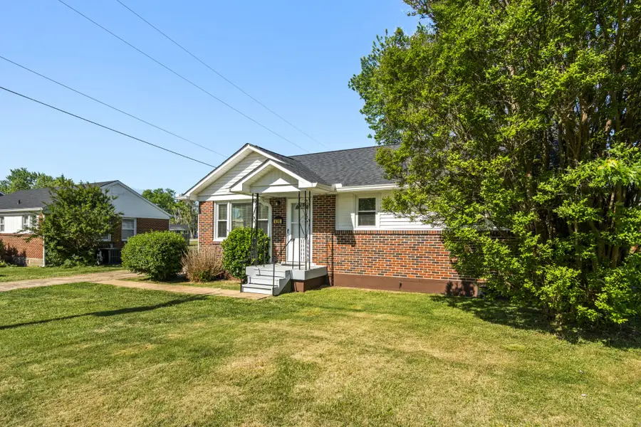 424 Kimmins St, Hohenwald, TN 38462 - #3