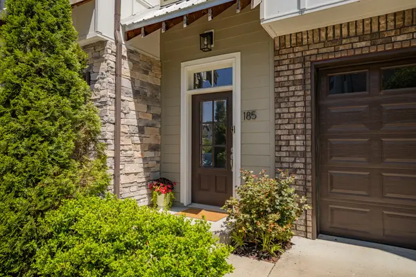 185 Stonecrest Dr, Nashville, TN 37209