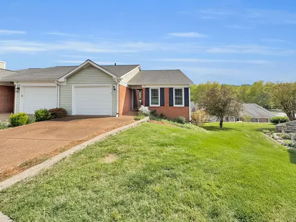 720 Mount Carmel Pl, Nashville, TN 37205