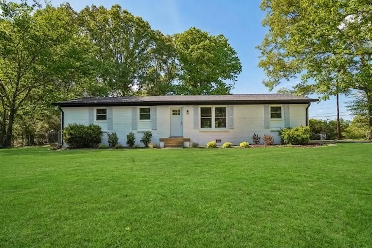 1013 Copper Still Cir, Kingston Springs, TN 37082 - #1