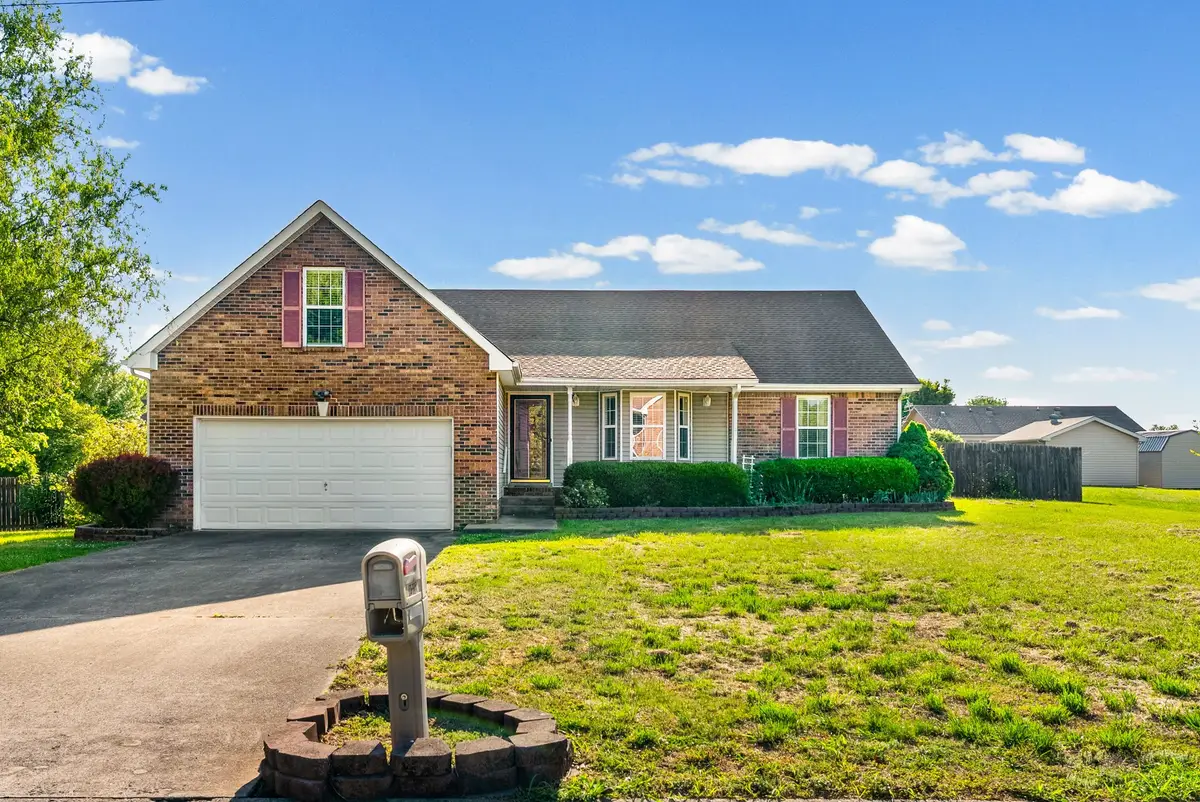 1327 Ambleside Dr, Clarksville, TN 37040 - #1