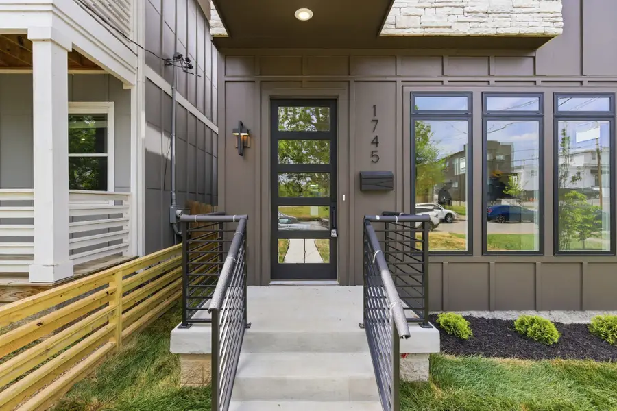 1745 16th Ave N, Nashville, TN 37208 - #3