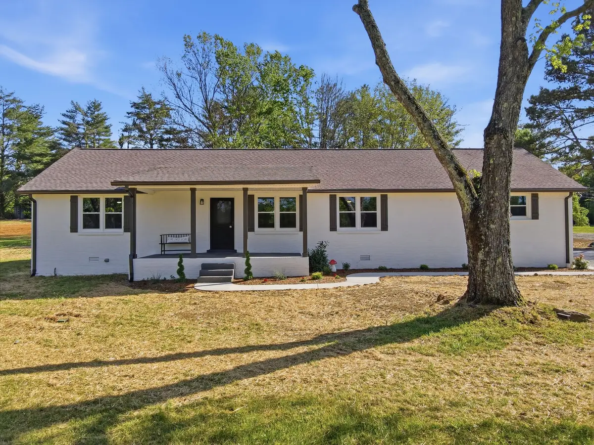 2525 Williamsport Pike, Columbia, TN 38401 - #1