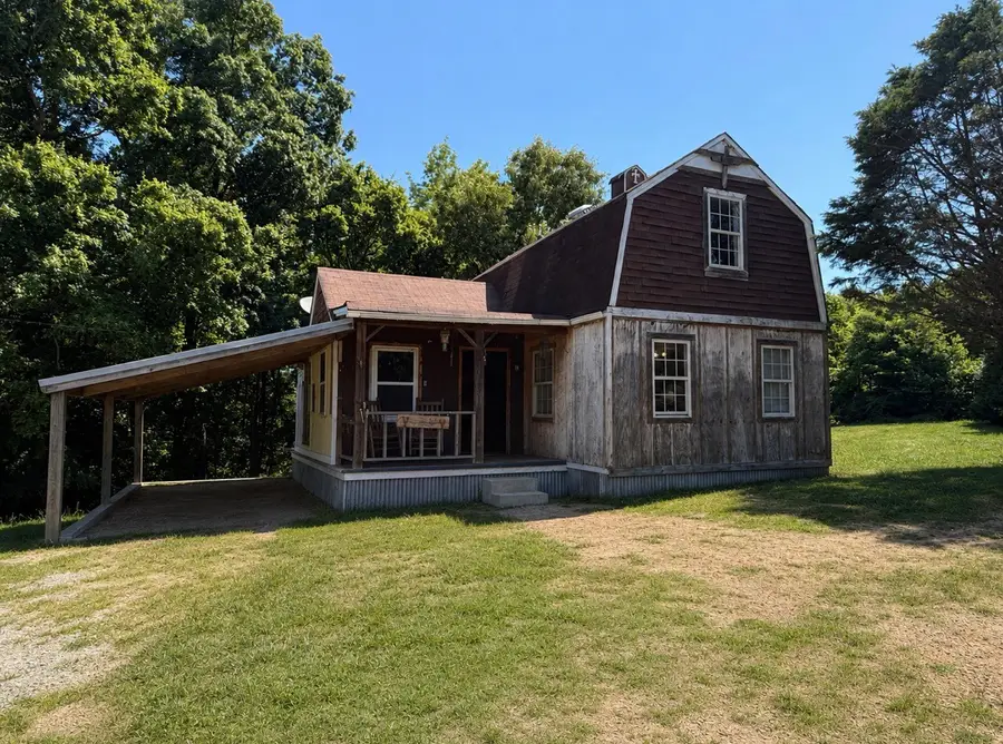 374 State Line Rd, Loretto, TN 38469 - #2