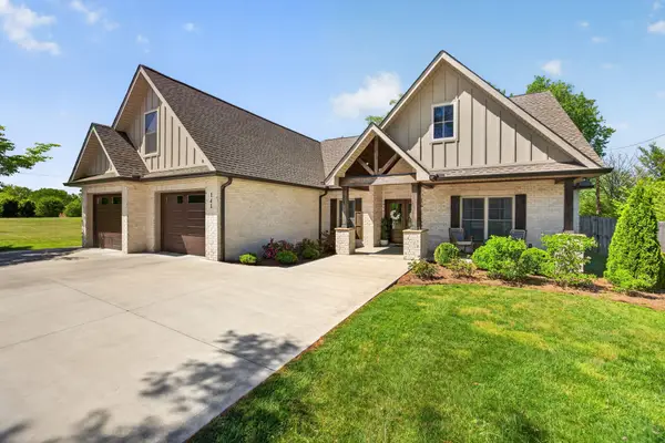 141 W Cemetery Rd, Cookeville, TN 38506