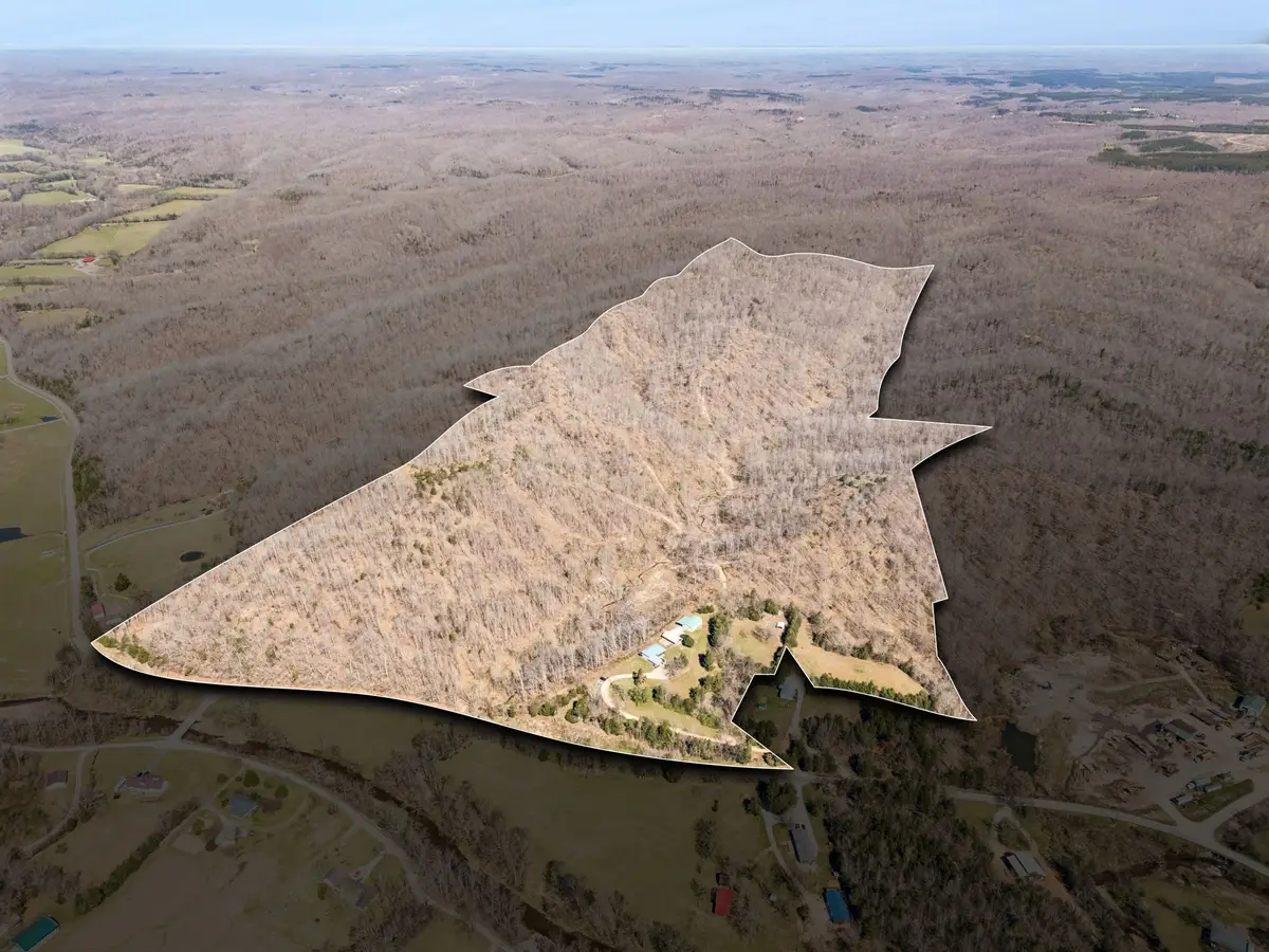 635 Cane Creek Rd, Hohenwald, TN 38462 - #1