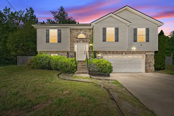 3443 Queensbury Rd, Clarksville, TN 37042