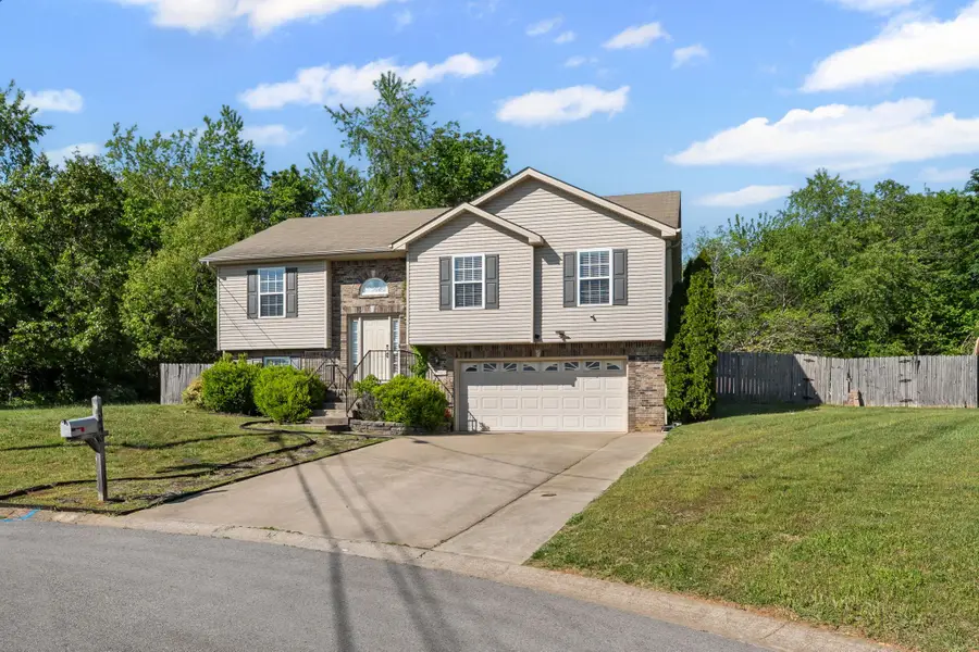 3443 Queensbury Rd, Clarksville, TN 37042 - #3