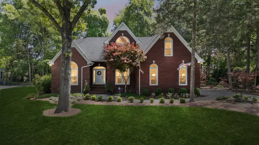 2230 Northwoods Dr, Murfreesboro, TN 37130 - #2