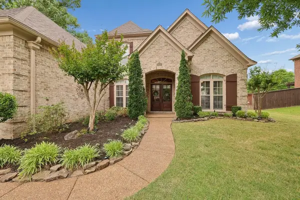 10188 Woodbrook Cir, Lakeland, TN 38002