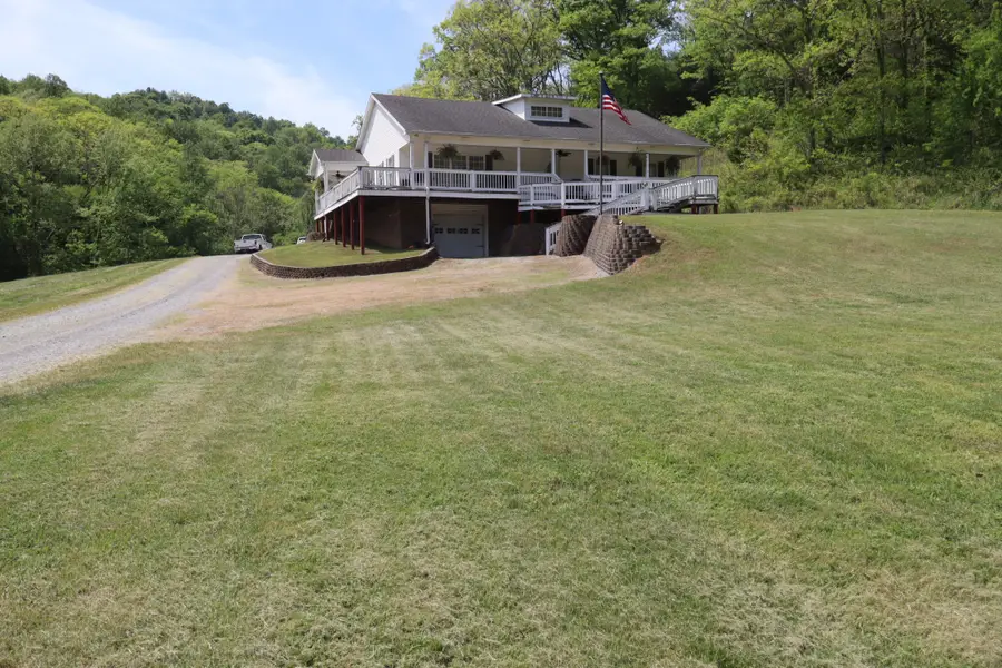 341 Pumpkin Hollow Rd, Liberty, TN 37095 - #2