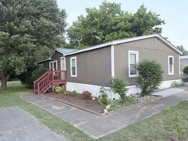 701 Enon Springs Rd E, Smyrna, TN 37167