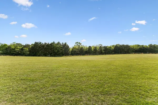 2089 Bear Creek Pike, Columbia, TN 38401