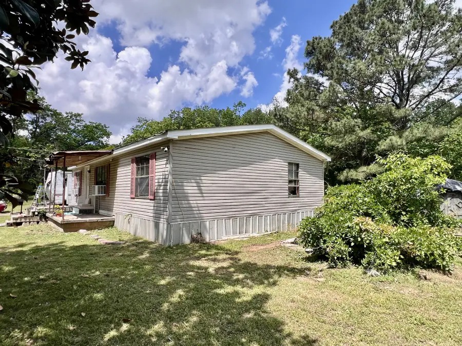 616 Powell St, Paris, TN 38242 - #3