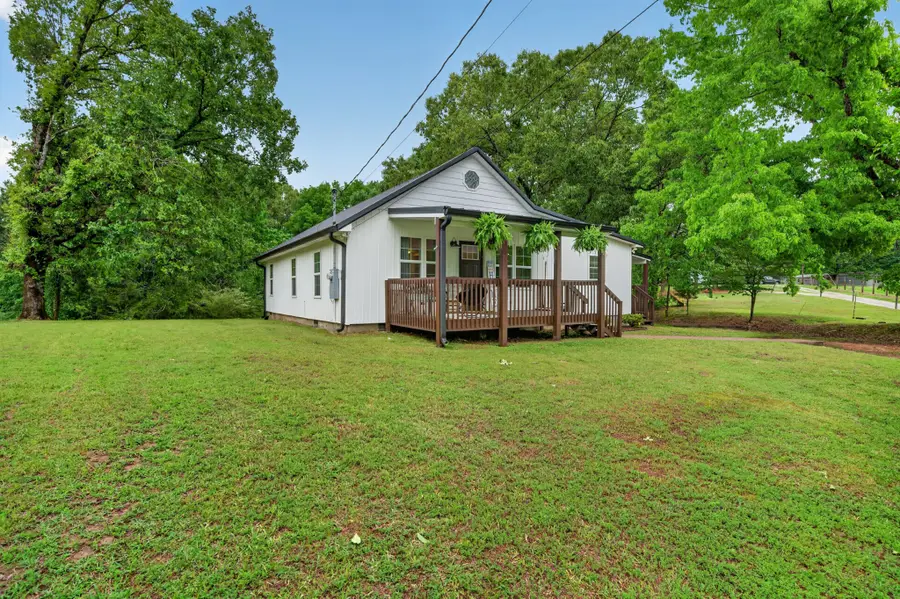 2378 Clydeton Rd, Waverly, TN 37185 - #2