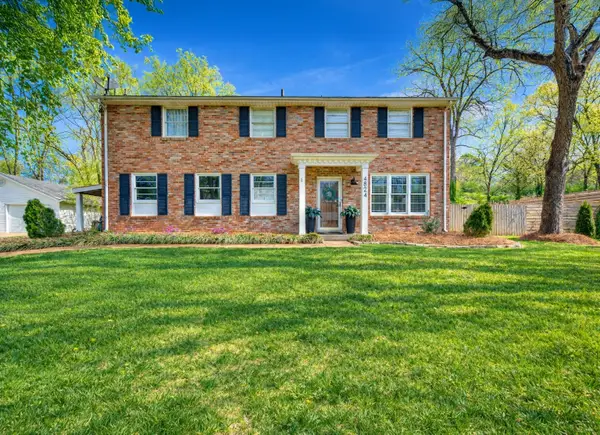4824 Briarwood Dr, Nashville, TN 37211
