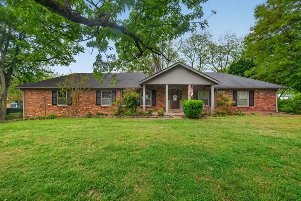 801 Davis Dr, Brentwood, TN 37027