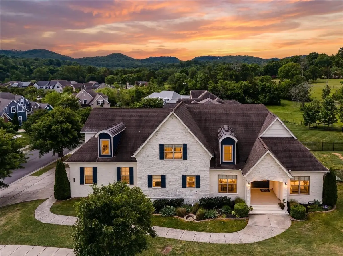 5109 Falling Water Rd, Nolensville, TN 37135 - #1