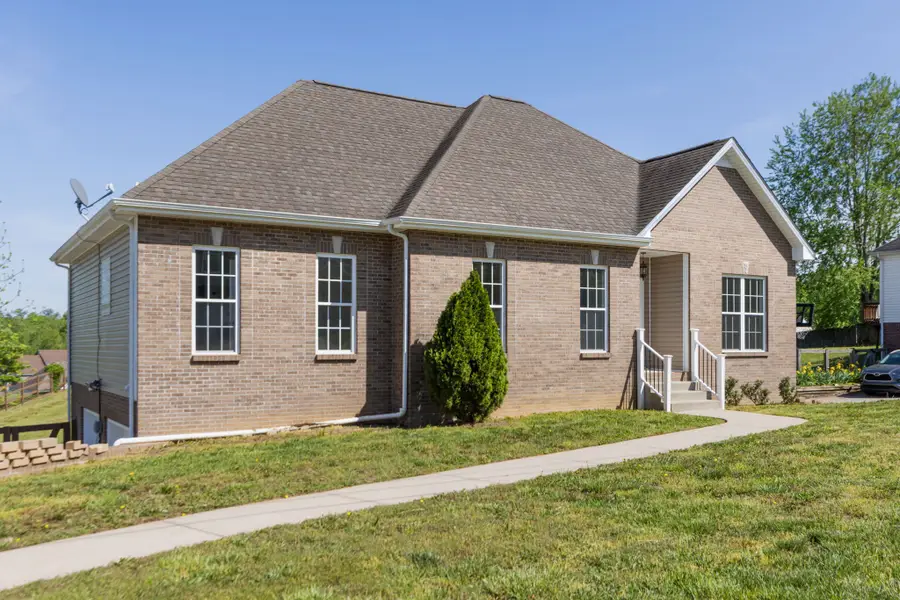 980 Ernest Stewart Dr, Clarksville, TN 37042 - #3