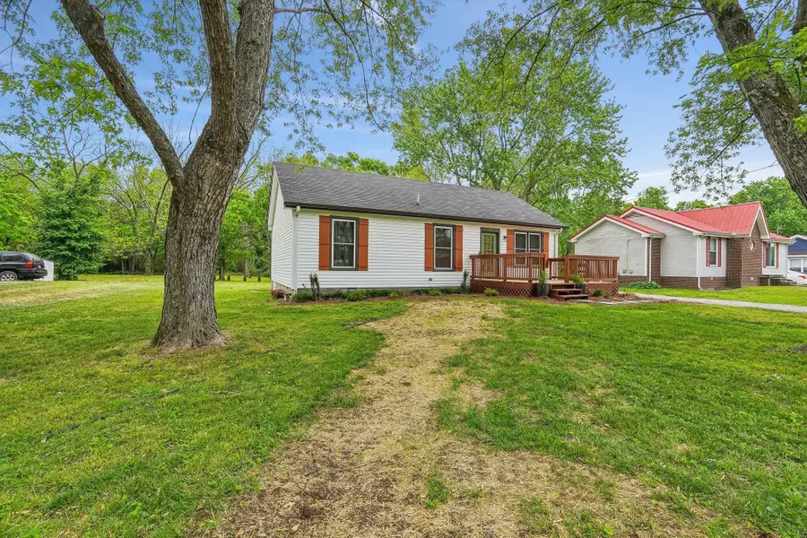 355 Marrell St, Gallatin, TN 37066 - #3