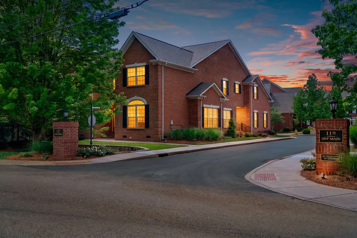 128 Brilliantine Cir, Franklin, TN 37064 - #1