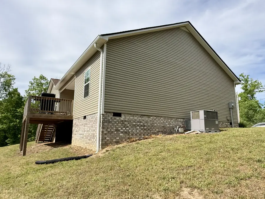131 Gatlyn Ln, Hohenwald, TN 38462 - #3