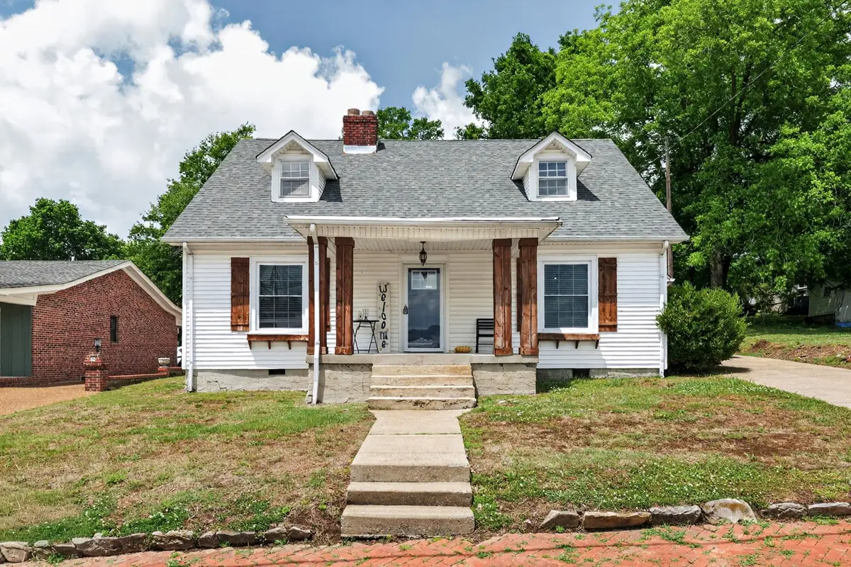 218 N 3rd St, Pulaski, TN 38478 - #1