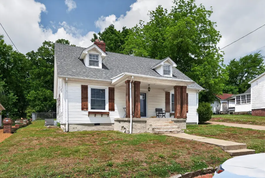 218 N 3rd St, Pulaski, TN 38478 - #3