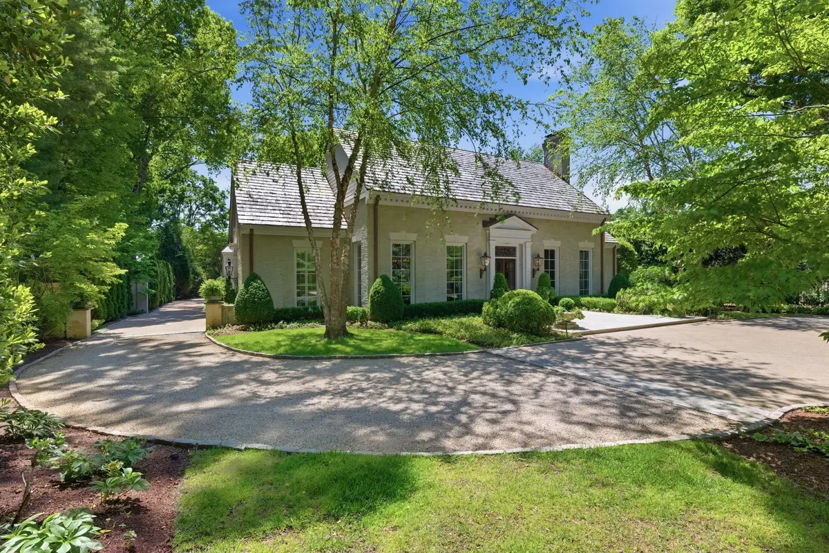 3701 Woodlawn Dr, Nashville, TN 37215 - #1
