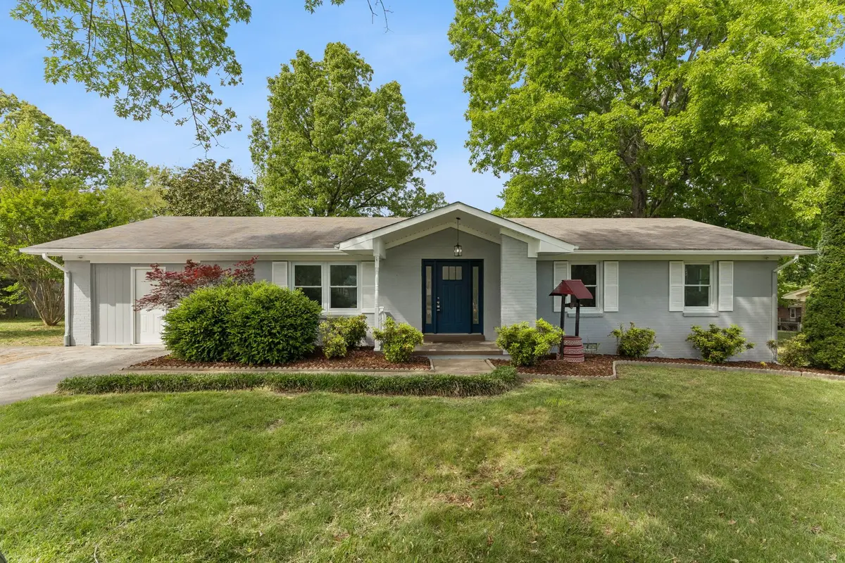 1612 Whippoorwill Dr, Lawrenceburg, TN 38464 - #1