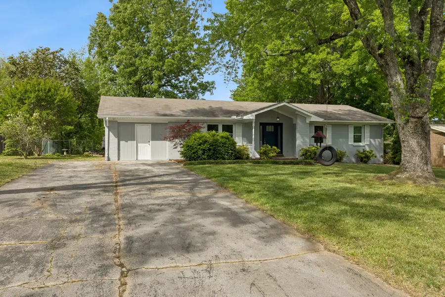 1612 Whippoorwill Dr, Lawrenceburg, TN 38464 - #3