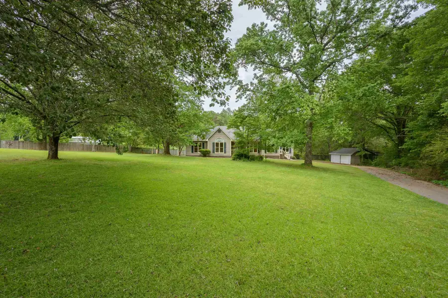 9206 Barker Rd, Athens, AL 35614 - #3