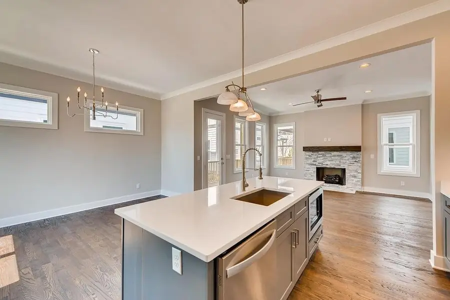 1217 14th Ave S, Nashville, TN 37212 - #3
