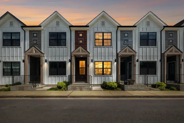 41 High St W #D8, Clarksville, TN 37040