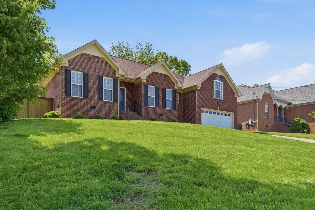 527 Johnstown Dr, Smyrna, TN 37167 - #1
