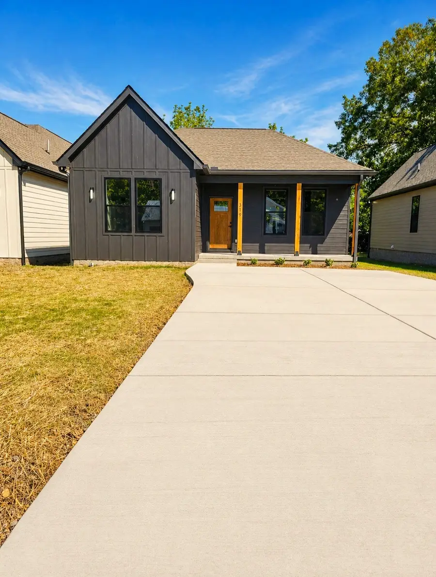 319 Jackson St, White Bluff, TN 37187 - #2