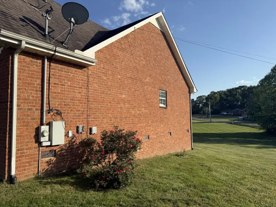 1702 Abiff Rd, Burns, TN 37029 - #3