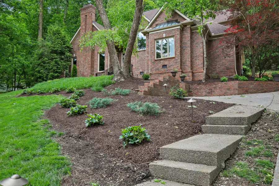 27 Annandale, Nashville, TN 37215 - #3