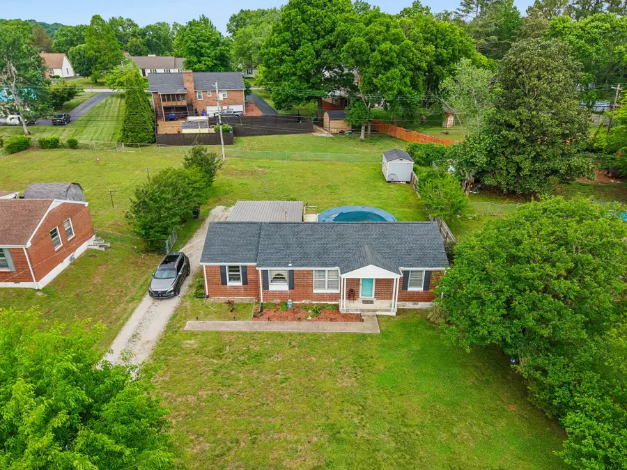110 Pleasant Dr, Columbia, TN 38401 - #2