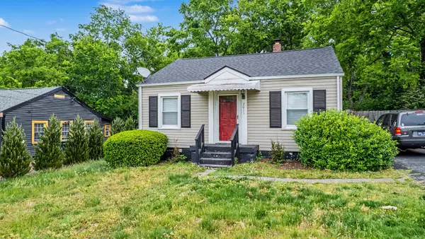 2011 Oakwood Ave, Nashville, TN 37207