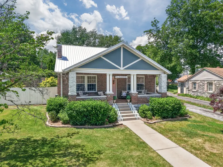 404 4th Ave, Fayetteville, TN 37334 - #2