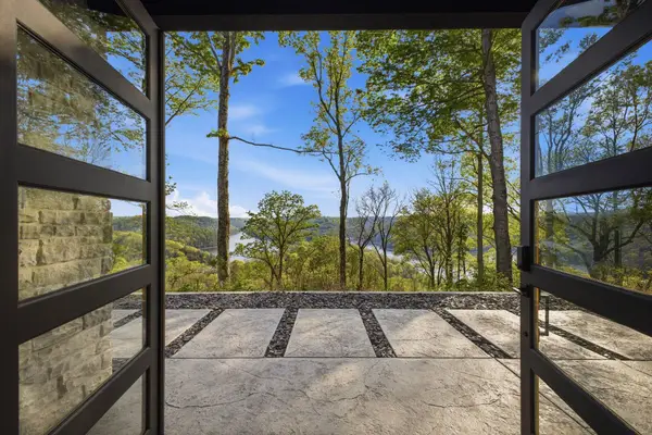 668 Seaton Drive, Smithville, TN 37166