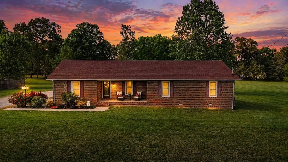 3090 Rock Creek Rd, Estill Springs, TN 37330 - #1