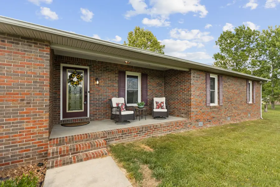 3090 Rock Creek Rd, Estill Springs, TN 37330 - #3